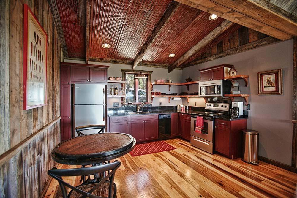 Luxury Cabins @Stony Ridge-Ruby Wimberley Εξωτερικό φωτογραφία